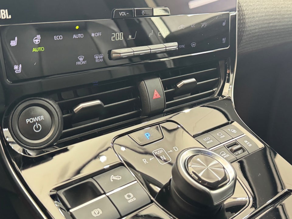 Toyota bZ4X Executive AWD 5d