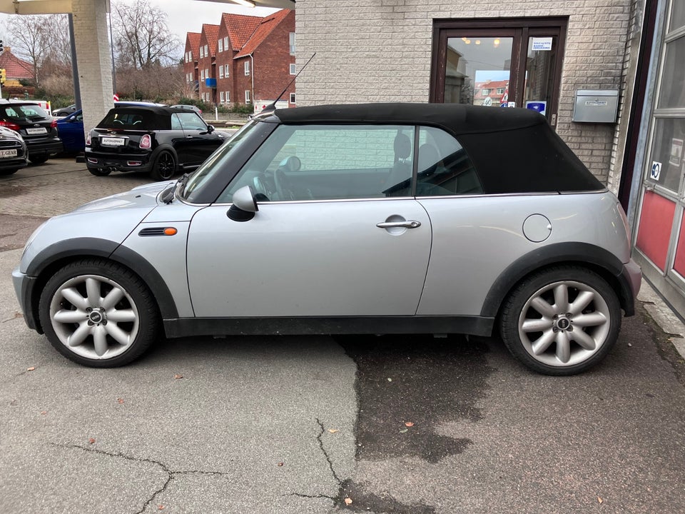 MINI Cooper 1,6 Cabriolet 2d