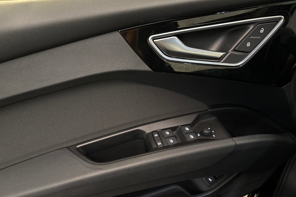 Audi Q4 e-tron 40 Attitude 5d