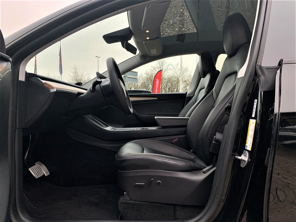 Tesla Model Y Performance AWD 5d