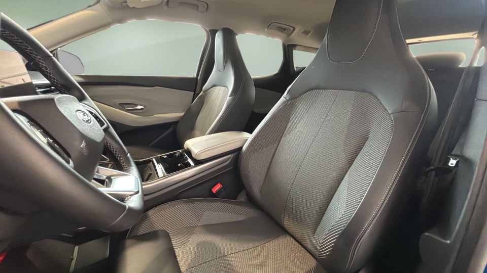 Ford Explorer 77 Select Extended Range 5d