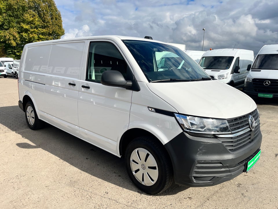 VW Transporter 2,0 TDi 150 Kassevogn DSG lang