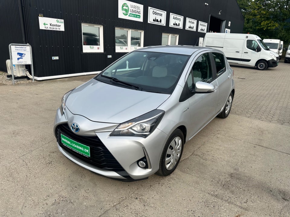 Toyota Yaris 1,5 Hybrid H1 e-CVT Van 5d