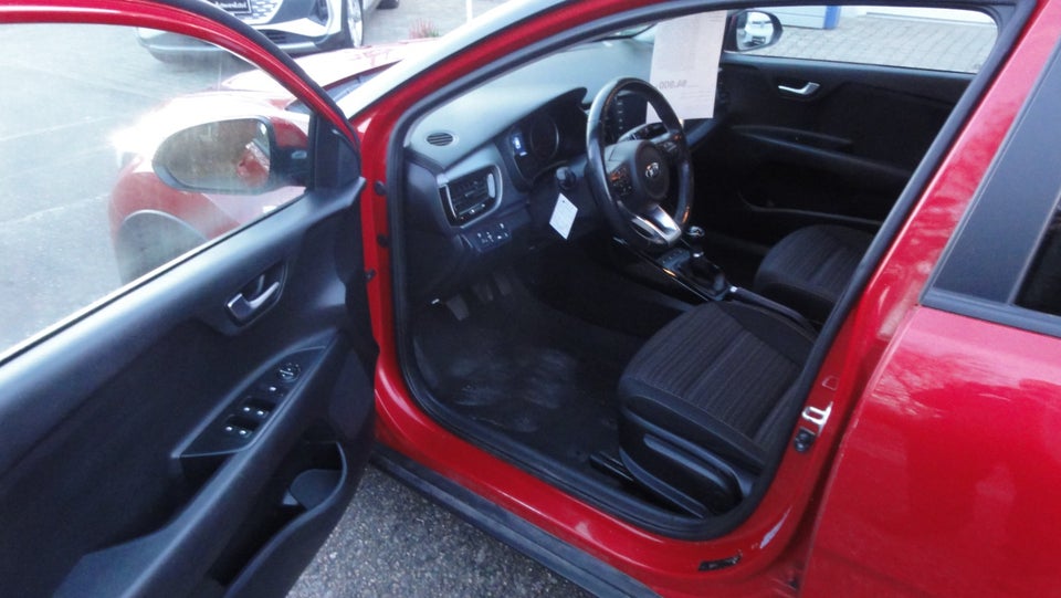 Kia Stonic 1,2 Advance 5d