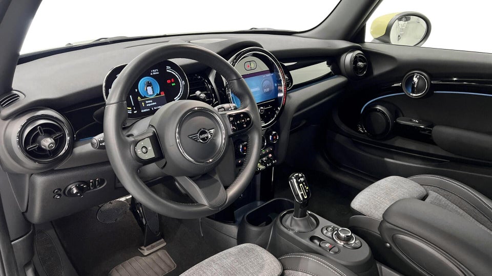 MINI Cooper SE Classic Trim 3d