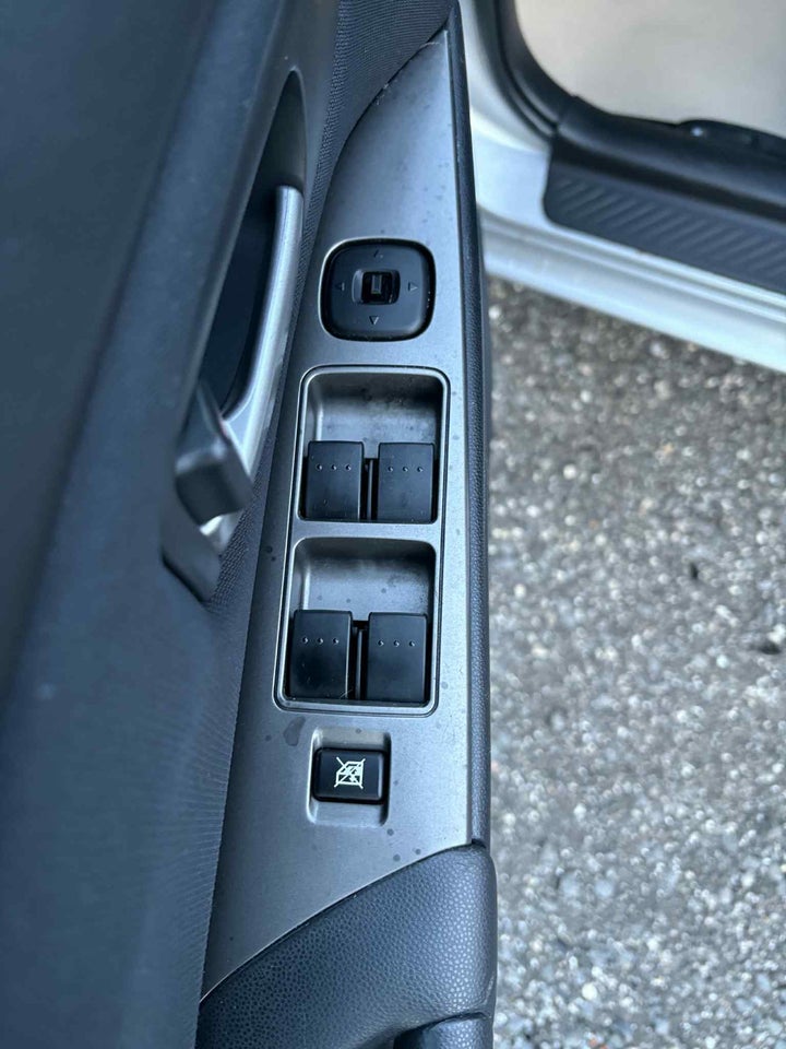 Mazda 3 1,6 Advance 5d