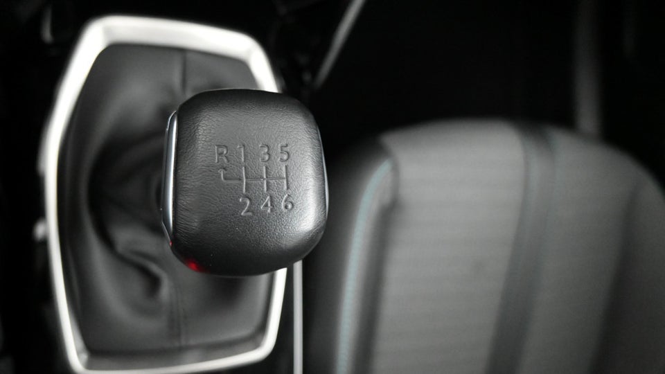 Peugeot 208 1,2 PureTech 100 Allure 5d