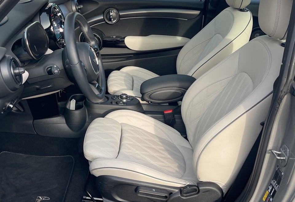 MINI Cooper SE Maximise 3d