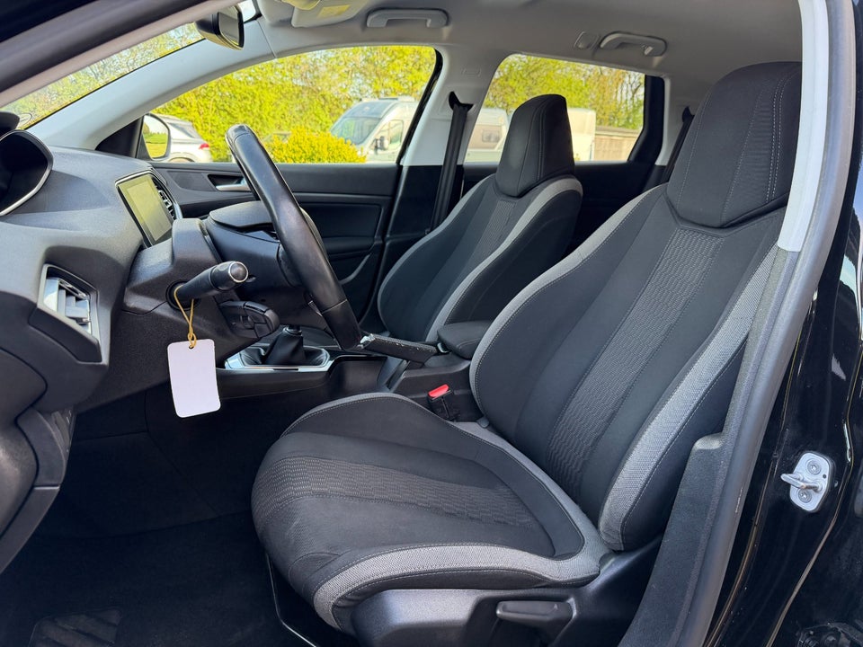 Peugeot 308 1,6 BlueHDi 120 Style SW 5d