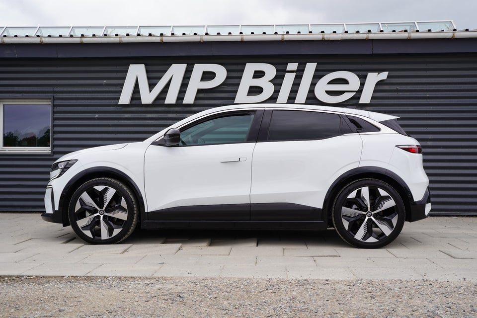 Renault Megane E-Tech 60 Iconic 5d