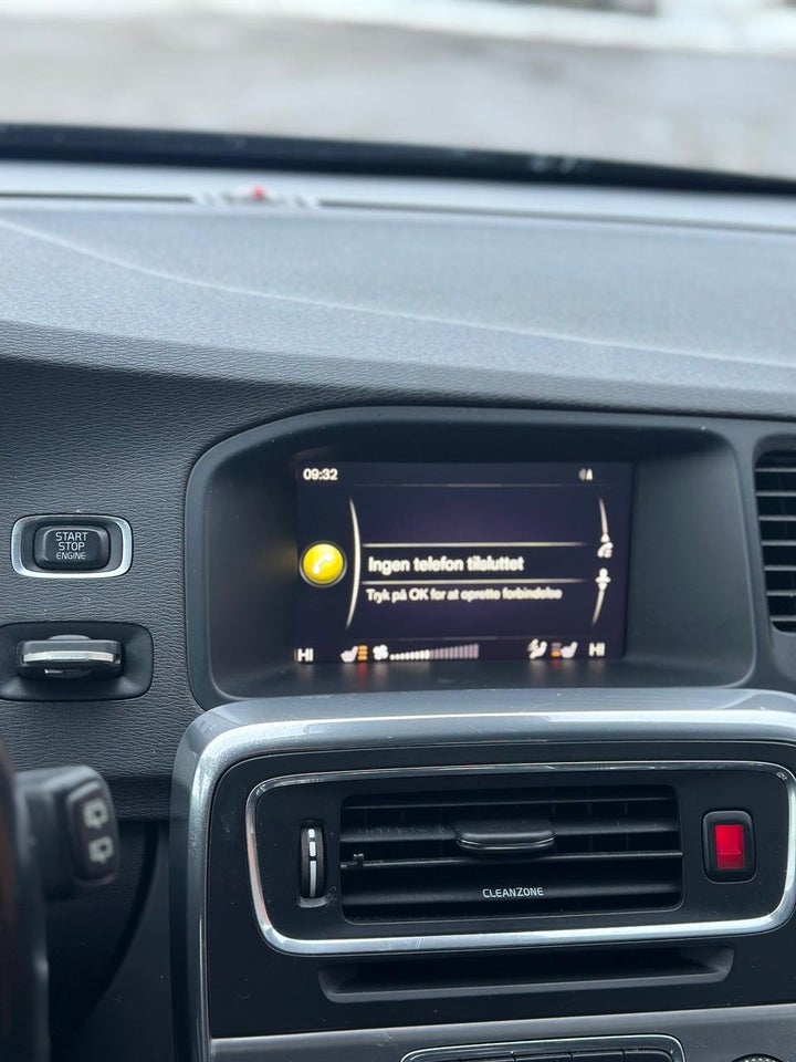 Volvo V60 2,0 D4 190 Momentum 5d