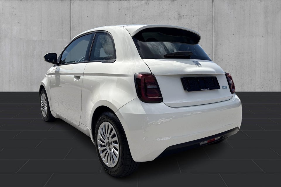 Fiat 500e 42 Icon 3d