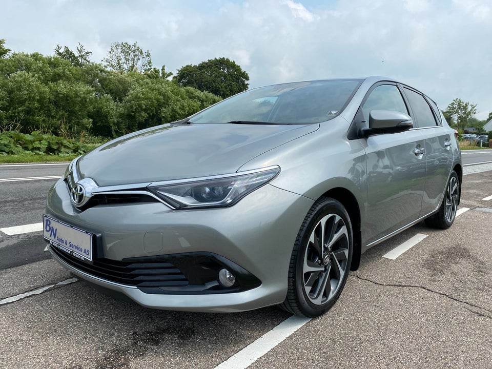 Toyota Auris 1,2 T T2 Style 5d