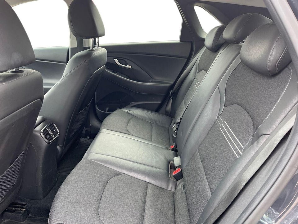 Hyundai i30 1,0 T-GDi Essential 5d