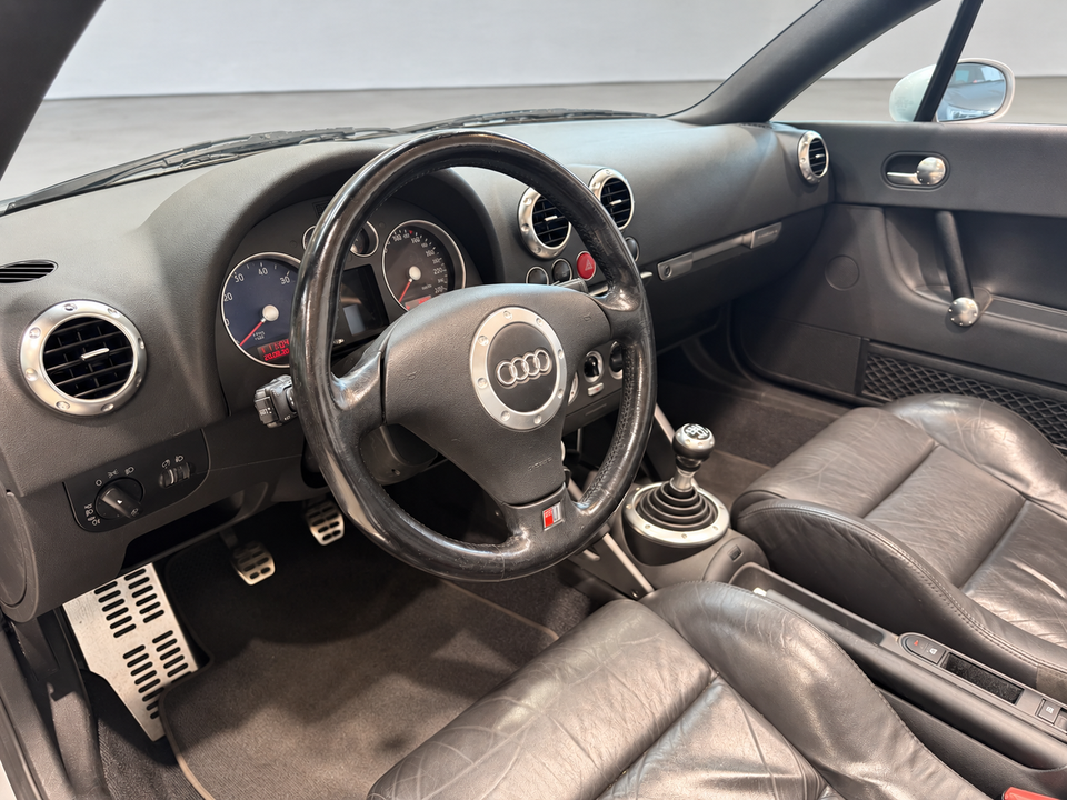Audi TT 1,8 T 225 Roadster quattro 2d