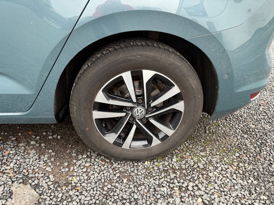 VW Touran 1,6 TDi 115 IQ.Drive 7prs 5d