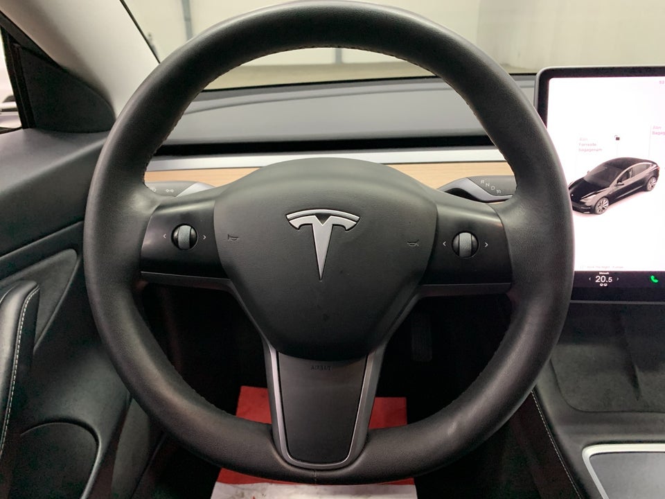 Tesla Model 3 Long Range AWD 4d