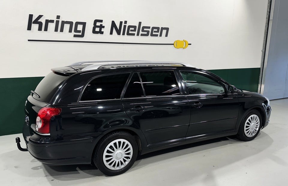 Toyota Avensis 2,0 Sol stc. 5d