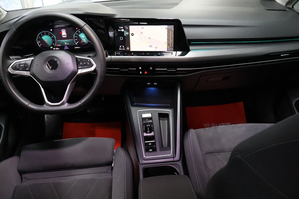 VW Golf VIII 1,5 eTSi 150 Style Variant DSG 5d