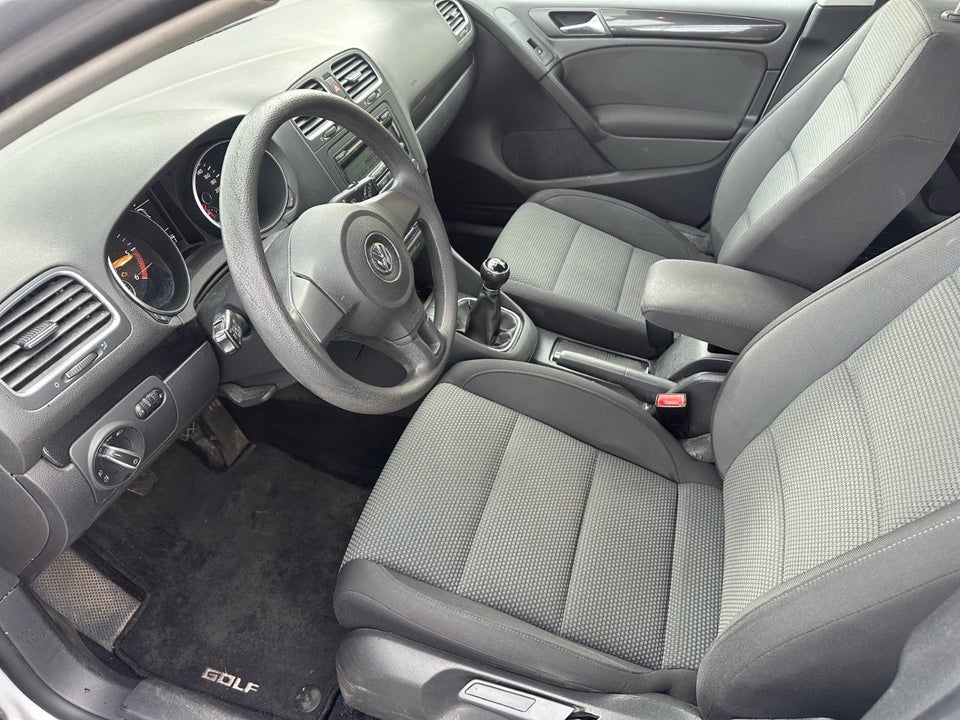 VW Golf VI 2,0 TDi 140 Comfortline 5d