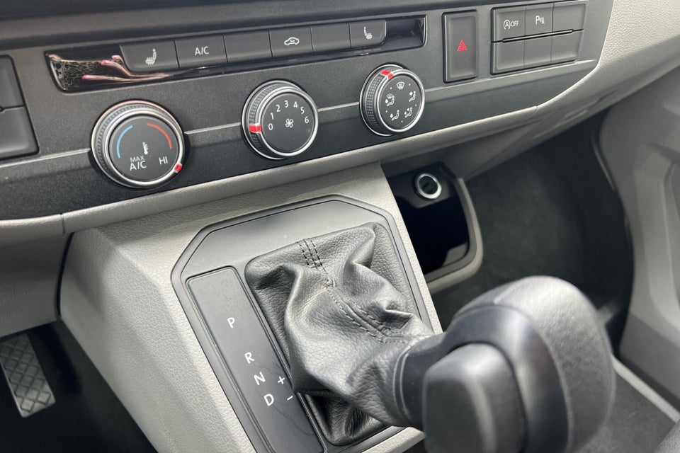 VW Transporter 2,0 TDi 150 Kassevogn DSG lang