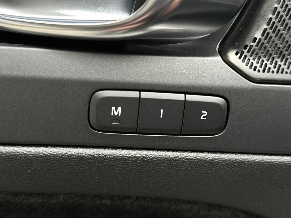 Volvo XC40 P8 ReCharge Twin Pro 5d