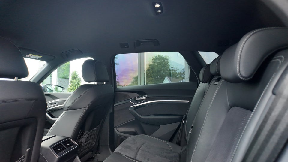 Audi e-tron 55 S-line quattro 5d