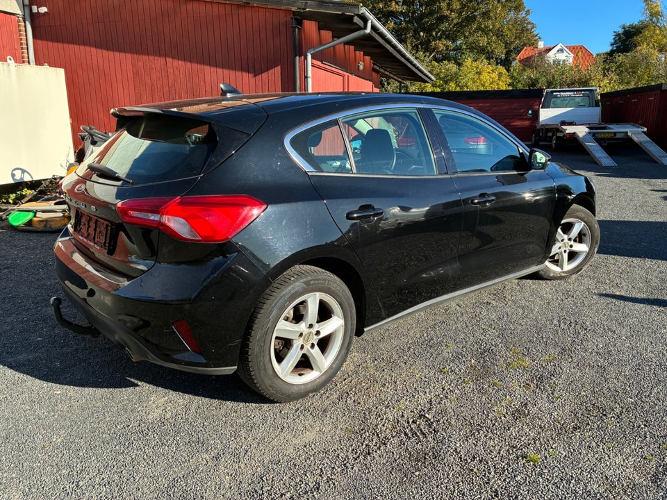 Ford Focus 1,0 EcoBoost Trend Edition 5d