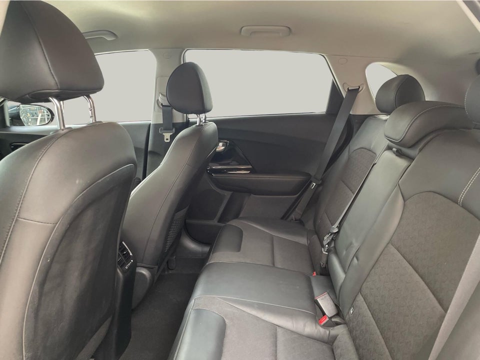 Kia Niro 1,6 PHEV Advance DCT 5d