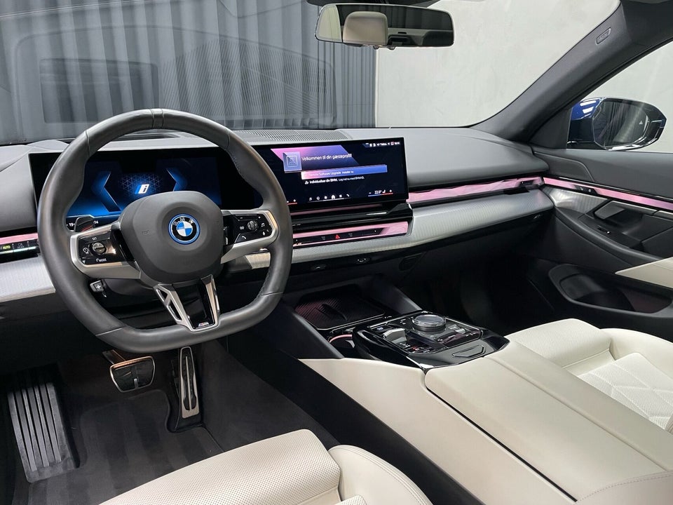 BMW i5 xDrive40 M-Sport 4d