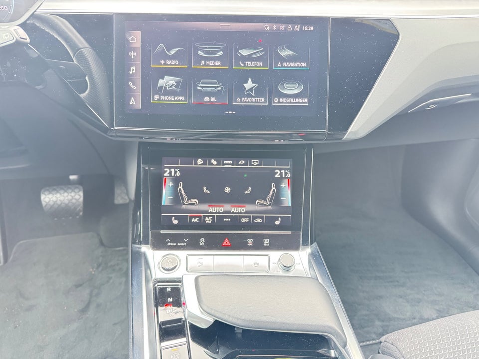 Audi e-tron 55 S-line quattro 5d
