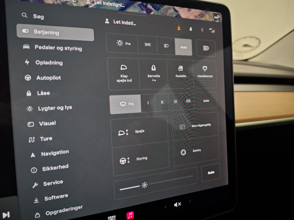 Tesla Model 3 Long Range AWD 4d