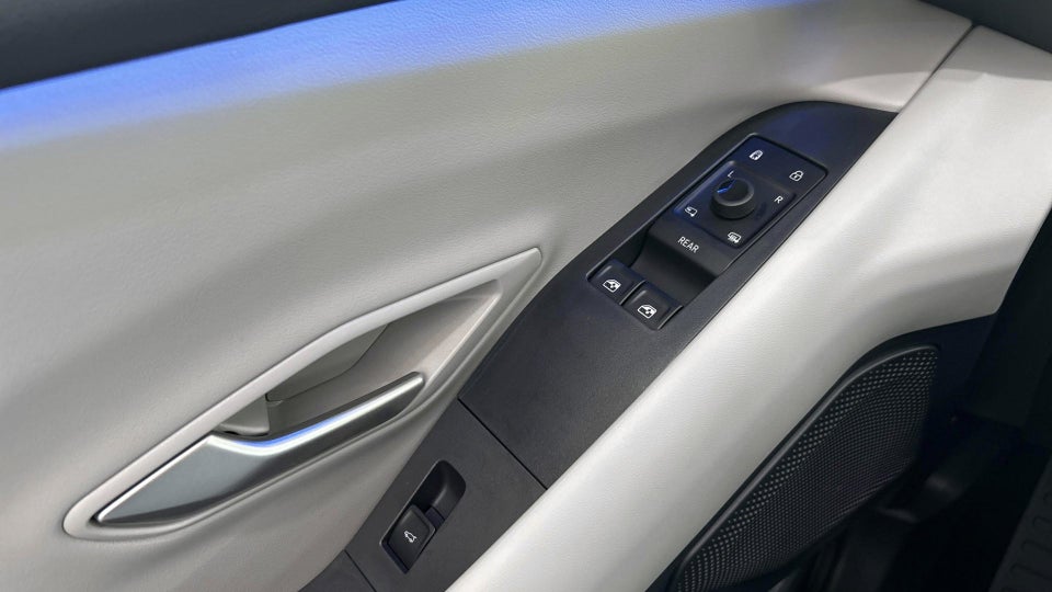 Ford Capri 82 Premium Extended Range 5d