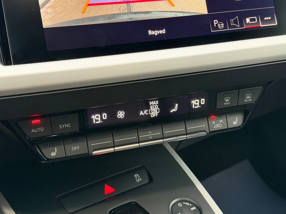 Audi Q4 e-tron 40 Advanced 5d