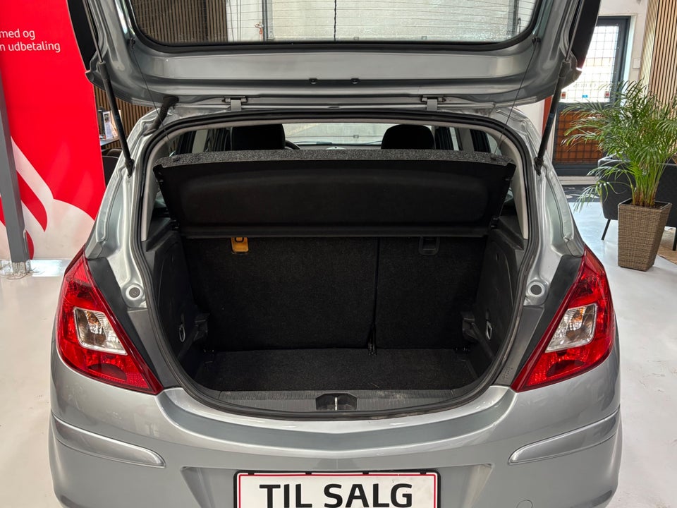 Opel Corsa 1,2 16V Enjoy 5d