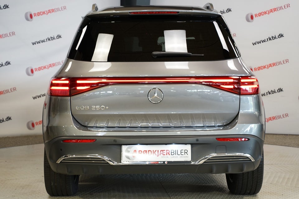 Mercedes EQB250+ AMG Line Van 5d