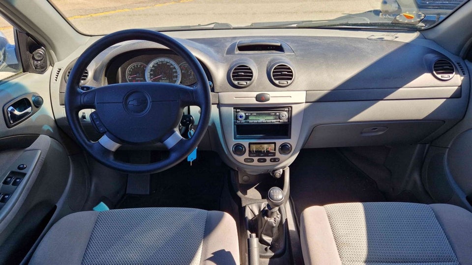 Chevrolet Lacetti 1,6 SX 5d