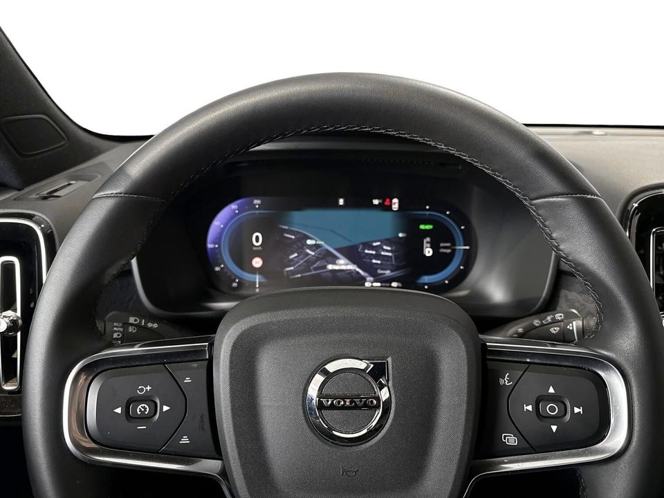 Volvo XC40 ReCharge Extended Range Plus 5d