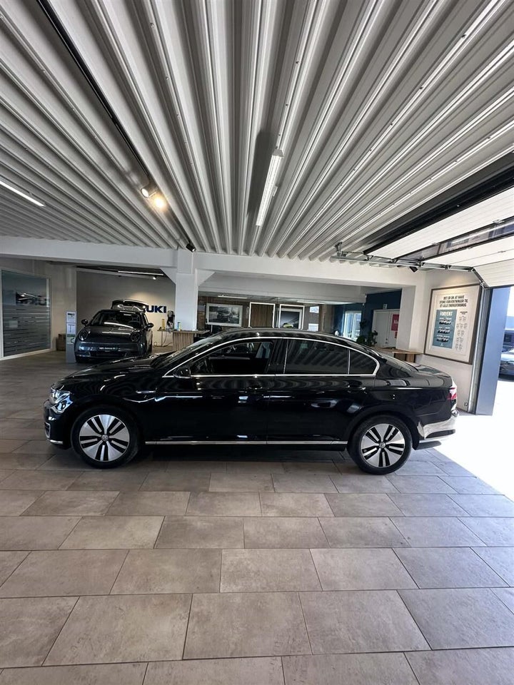 VW Passat 1,4 GTE Highline DSG 4d