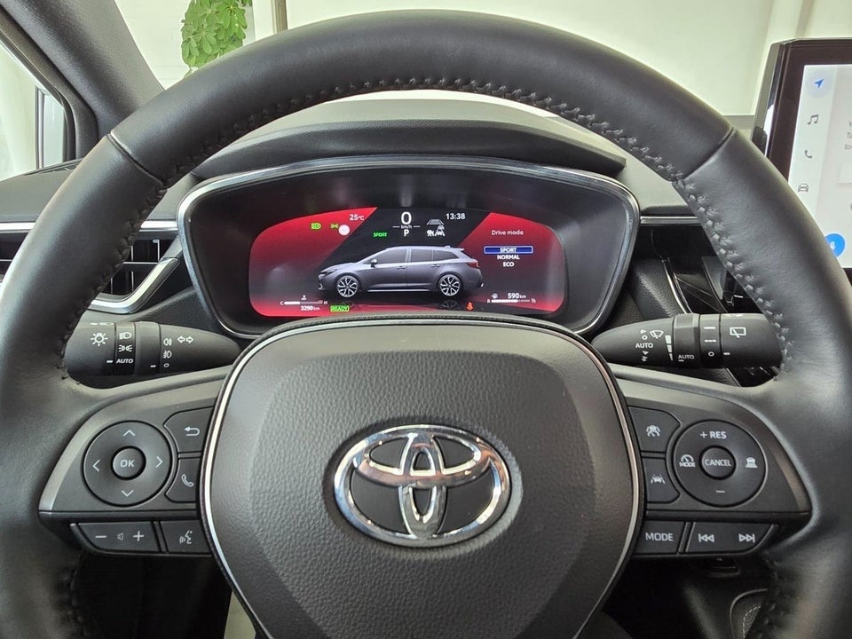 Toyota Corolla 1,8 Hybrid Style Touring Sports e-CVT 5d