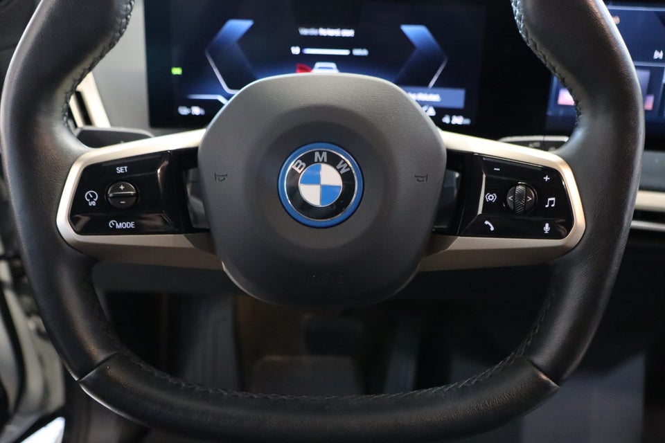 BMW iX xDrive40 Fully Charged 5d