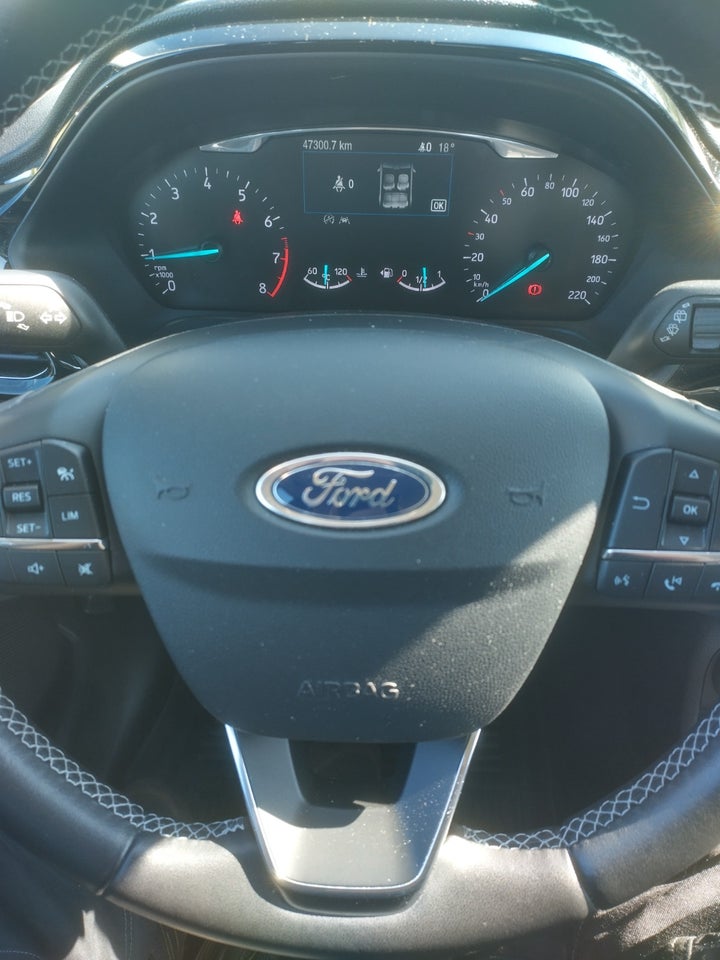 Ford Fiesta 1,0 EcoBoost Titanium 5d