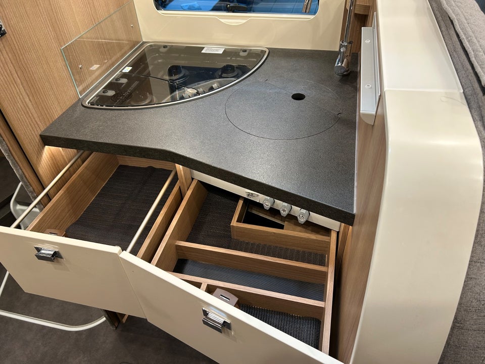 Fiat Carthago 2,3 Malibu T 440QB aut. 2d