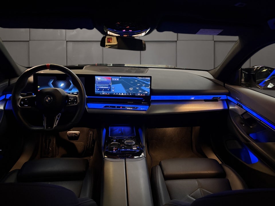 BMW i5 M60 M-Sport xDrive 4d