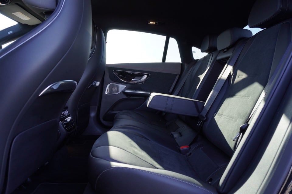 Mercedes EQE350+ AMG Line Premium 4d