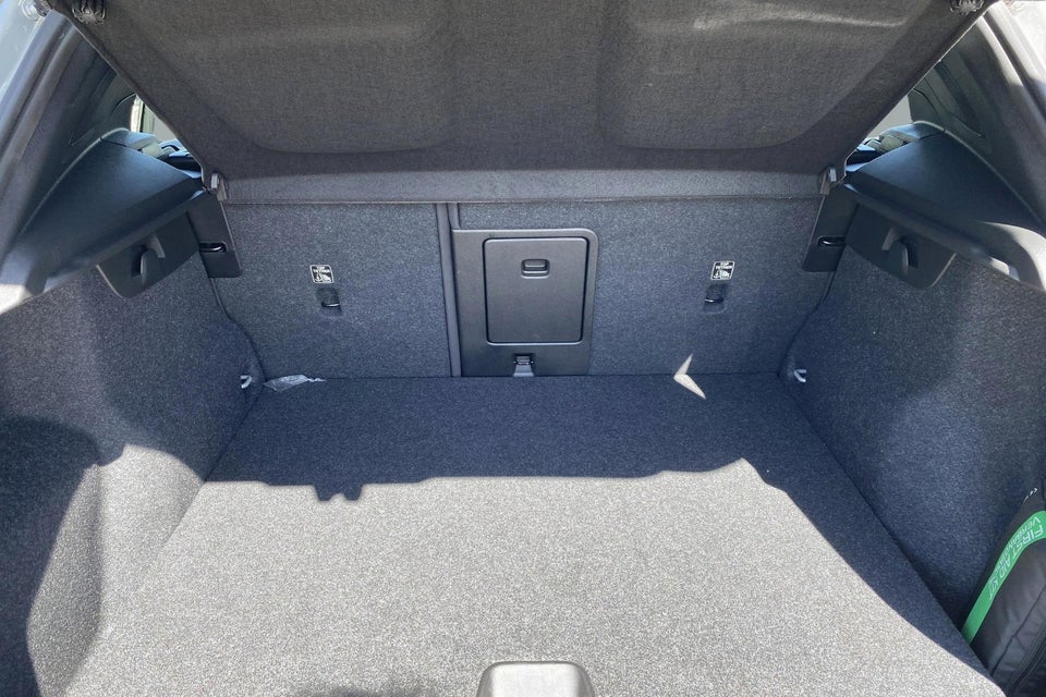 Volvo XC40 P6 ReCharge Core 5d