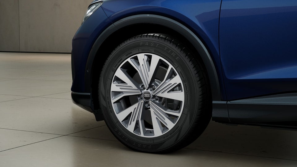 Audi Q4 e-tron 45 Progress 5d