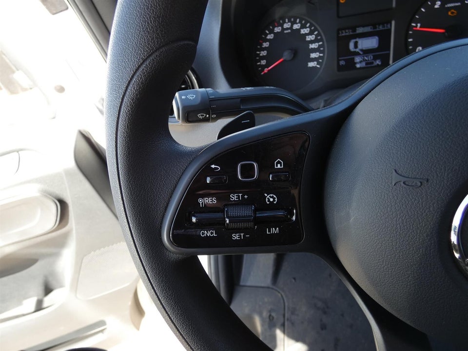 Mercedes Sprinter 317 2,0 CDi Alukasse m/lift aut. RWD 2d