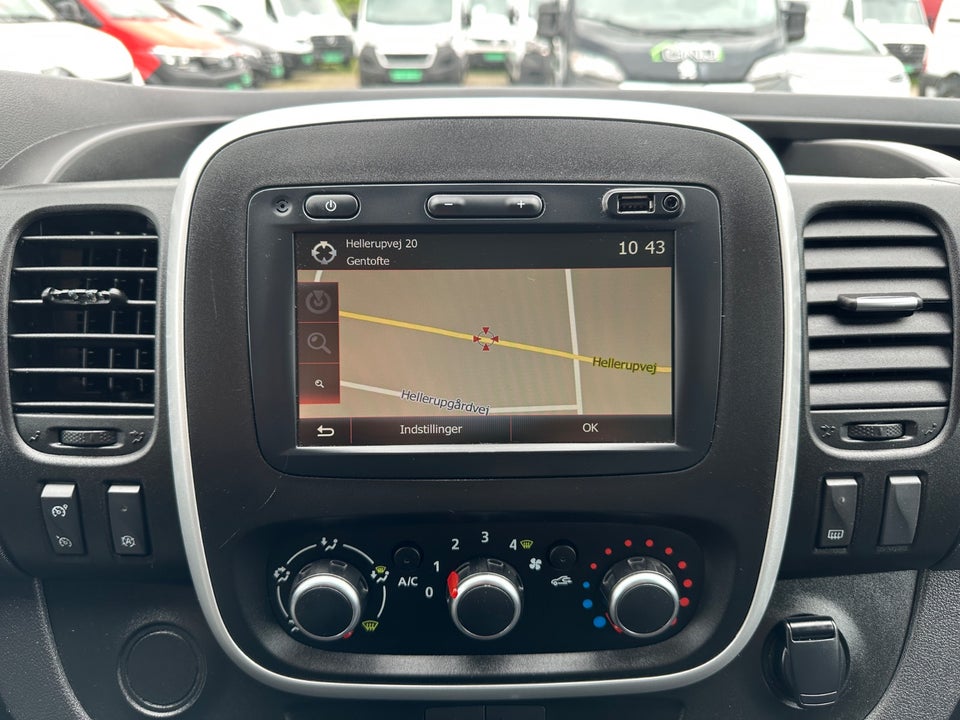 Renault Trafic T29 2,0 dCi 145 L2H2
