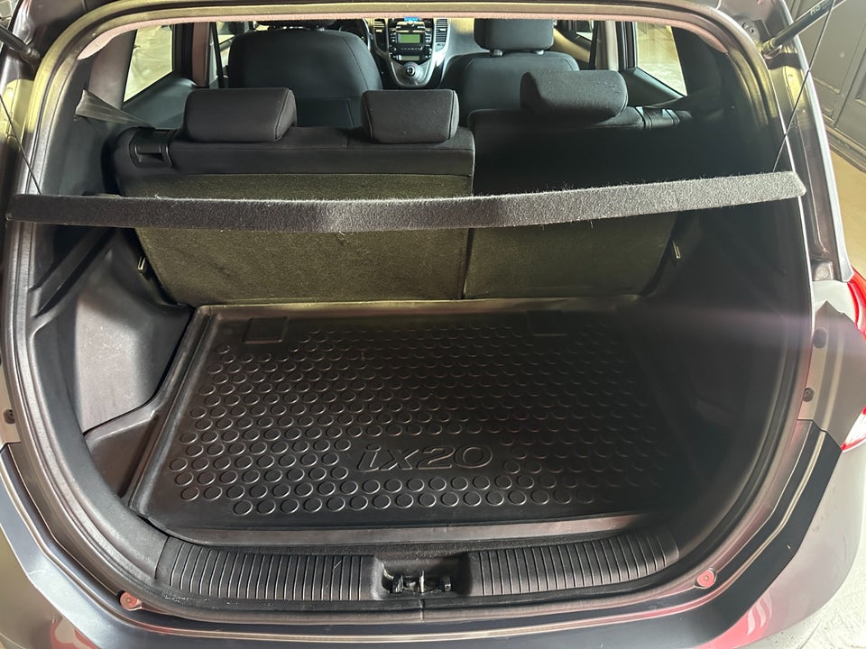Hyundai ix20 1,4 CVVT Premium 5d